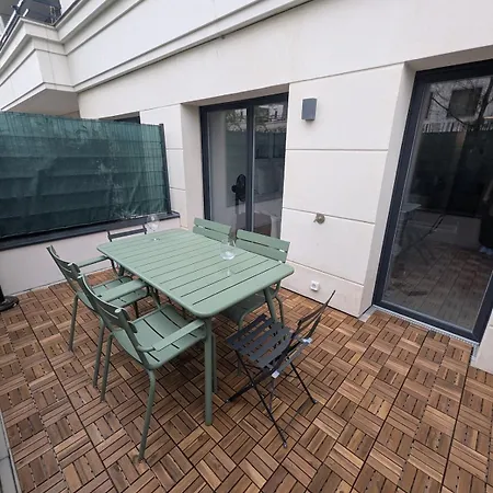 Stylish With Terrace * Saint-Ouen (Seine-Saint-Denis)